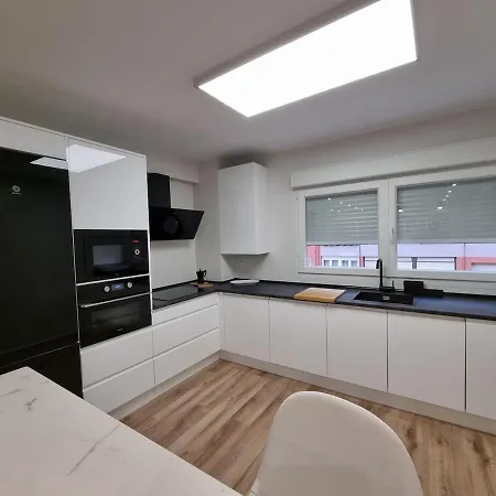 R2R - Apartamento Moderno Con Vistas Al Mar - C01A01 * Santander